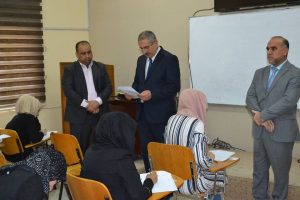 Read more about the article رئيس جامعة كربلاء يطلع على سير الامتحانات النهائية في كلية التمريض للفصل الدراسي الثاني للعام الدراسي 2017-2018