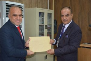 Read more about the article تحت شعار (الابداع يوحد الشعوب) عميد كلية التمريض يشارك بحضور المؤتمر العلمي الثاني للإبداع في جامعة بابل