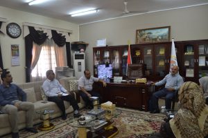 Read more about the article رئيس لجنة الجودة في الكلية يعقد اجتماعا مع اعضاء اللجنة 