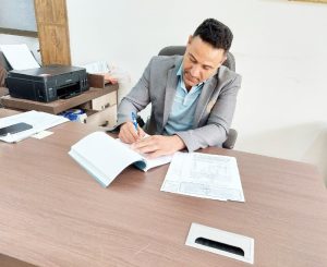 Read more about the article عميد كلية التمريض يوجه شكره وتقديره الى معتمد بريد الكلية