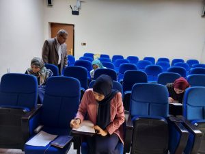 Read more about the article كلية التمريض تواصل أداء الإمتحانات الشهرية لطلبة الدراسات العليا