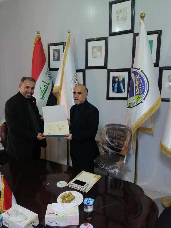 Read more about the article رئيس لجنة عمداء كليات التمريض في العراق يكرم ممثل وزارة الصحة