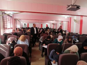 Read more about the article بتقنية الإمتحانات الإلكترونية ال bubble sheet والإجابة النصية طلبة المرحلة الثانية يؤدون الإمتحان الشهري الأول