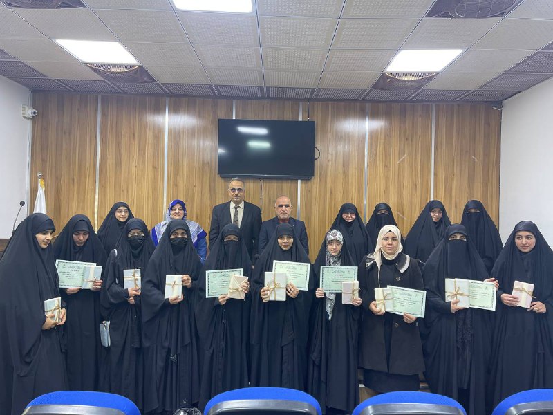 Read more about the article عميد كلية التمريض يكرم المشاركين بمسابقة القرآن الكريم للحفظ والتلاوة