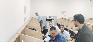 Read more about the article بالصور /جانب من مواصلة جهود فريق الدعم التقني في كلية التمريض بجامعة كربلاء لتصحيح الأوراق الإمتحانية ” الببل شيت” للامتحانات التقويمية لكليات التمريض.   إعلام كلية التمريض