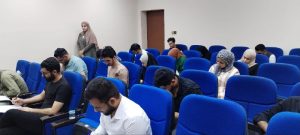 Read more about the article بالصور / طلبة كلية التمريض يواصلون أداء الإمتحانات النهائية بإشراف الأستاذ الدكتور علي كريم خضير الجبوري عميد كلية التمريض ومتابعة معاوني العميد للشؤون العلمية والإدارية وأعضاء اللجنة الإمتحانية من التدريسيين والفنيين بمشاركة فريق الدعم التقني في كلية التمريض بجامعة.   إعلام كلية التمريض