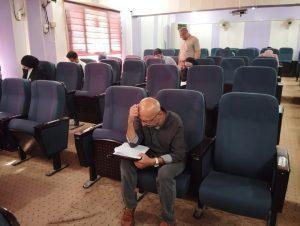 Read more about the article بالصور / طلبة المرحلة الثالثة فرع تمريض الاطفال في كلية التمريض يؤدون الامتحانات الشهرية لمادة النمو والنما البشري للدراستين الصباحية والمسائية والتي جرت اليوم الأحد الموافق 22 تشرين الأول 2023 على قاعة بناية المكتبة وبإشراف الأستاذ الدكتور خميس بندر عبيد رئيس فرع تمريض الأطفال في كلية التمريض بمشاركة عدد من التدريسيين  .      إعلام كلية التمريض