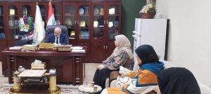 Read more about the article عميد كلية التمريض يلتقي منتسبي شعبة الشؤون المالية في مكتبه