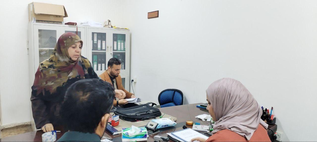 Read more about the article بالصور / جانب من تواصل عمل اللجنة الإمتحانية المركزية الخاصة بالدراسة الصباحية في كلية التمريض والمتمثلة بتدقيق الدفاتر الإمتحانية وتهيئة الأسئلة الإمتحانية النهائية للفصل الدراسي الأول 2023 -2024 .      إعلام كلية التمريض