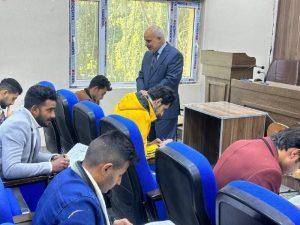 Read more about the article بالصور / عميد كلية التمريض الأستاذ المساعد الدكتور سلمان حسين فارس الگريطي يتفقد اليوم الأحد الموافق 4 / 2 / 2024  سير الإمتحانات النهائية الكورس الأول للعام الدراسي الحالي 2023 – 2024 المرحلة الأولى لمادة أساسيات التمريض للدراستين الصباحية والمسائية .   إعلام كلية التمريض