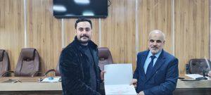 Read more about the article عميد كلية التمريض يكرم المدربين العمليين لطلبة كليتنا