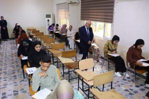 Read more about the article بالصور / عميد كلية التمريض الأستاذ المساعد الدكتور سلمان حسين فارس الگريطي يجري اليوم الأثنين الموافق 13 آيار 2024 جولة تفقدية في أروقة الكلية شملت تفقد سير الإمتحانات النهائية لطلبة الدراسة الأولية في كلية التمريض للدراستين الصباحية والمسائية وأعمال اللجنة الإمتحانية الخاصة بالدراسة الأولية الصباحية والمسائية كما شملت الجولة زيارة شعبة الشؤون المالية  .   إعلام كلية التمريض