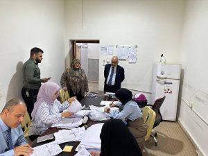 Read more about the article بالصور / عميد كلية التمريض الأستاذ المساعد الدكتور سلمان حسين فارس الگريطي يتفقد سير الأعمال في اللجنة الإمتحانية بعد إختتام الإمتحانات النهائية للعام الدراسي 2023-2024 لطلبة الدراسة الأولية الصباحية والمسائية . إعلام كلية التمريض