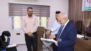 Read more about the article بالصور / عميد كلية التمريض الأستاذ المساعد الدكتور سلمان حسين فارس الگريطي يتفقد سير الإمتحانات النهائية لطلبة للدراسة الأولية الدور الثاني للعام الدراسي 2023 – 2024 اليوم الأربعاء الموافق 26 حزيران 2024 .   إعلام كلية التمريض