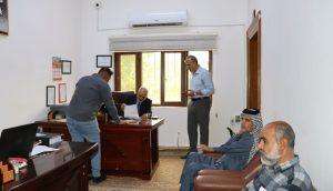 Read more about the article بالصور / عميد كلية التمريض الأستاذ المساعد الدكتور سلمان حسين فارس الگريطي يلتقي اثناء تجوله في اروقة الكلية اليوم الخميس الموافق 7 تشرين الثاني 2024 عدد من المواطنين ويستجيب لمطالبهم وفق السياقات والصلاحيات القانونية والرسمية. إعلام كلية التمريض