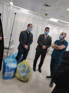 Read more about the article بالصور / وفد من منتسبي كلية التمريض جامعة كربلاء من التدريسيين والموظفين ينظم زيارة ميدانية إلى مستشفى وارث الأنبياء عليهم السلام للأورام السرطانية وتقديم الهدايا والألعاب للأطفال الراقدين في المستشفى . إعلام كلية التمريض