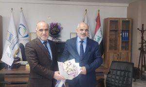 Read more about the article بالصورة /عميد كلية التمريض الأستاذ المساعد الدكتور سلمان حسين فارس الگريطي يهنئ الأستاذ الدكتور  علي كريم خضير الجبوري بمناسبة تسنمه مهام عمادة كلية التمريض في جامعة السبطين … متمنياً له كل التوفيق والنجاح في مهام عمله .  إعلام كلية التمريض