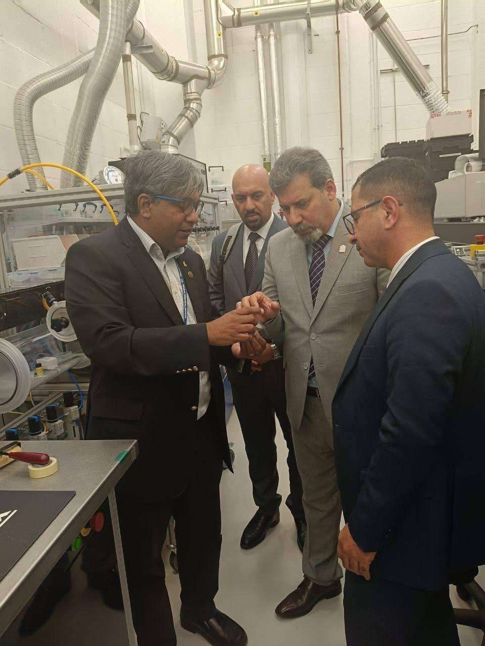 Read more about the article السيد رئيس جامعة كربلاء يزور جامعة سري البريطانية ويعلن الاتفاق على آلية تعاون علمي فعّال