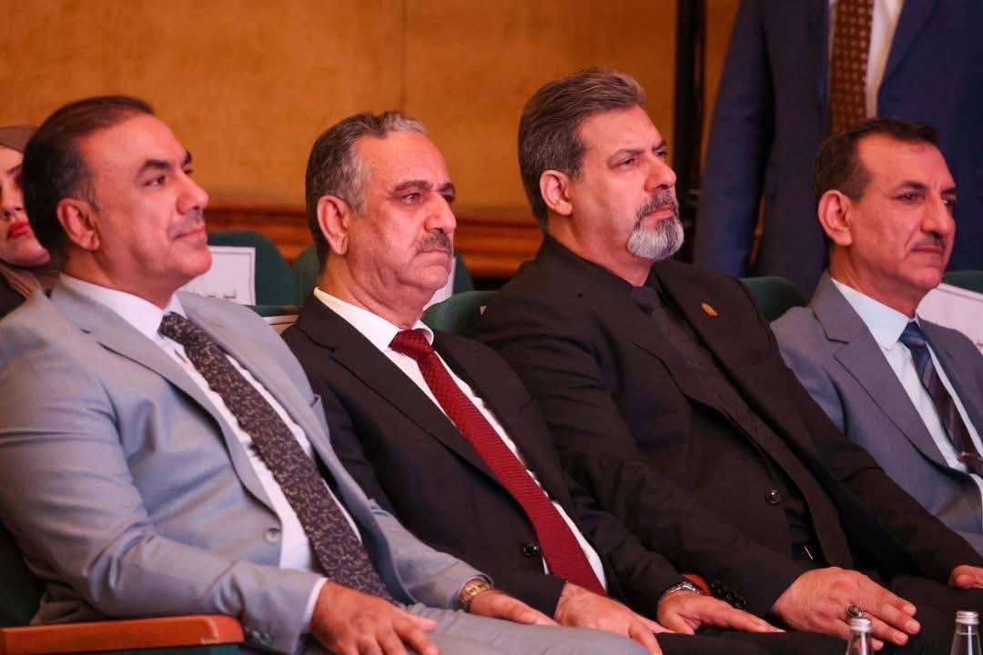 Read more about the article السيد رئيس الجامعة يحضر حفل تكريم الفائزين بجائزة اللغة العربية وآدابها