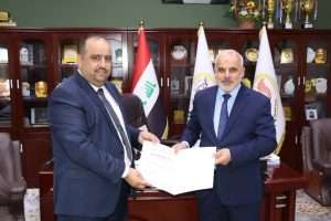 Read more about the article السيد عميد كلية التمريض يثمّن دور لجنة المناقشة في دعم البحث العلمي .