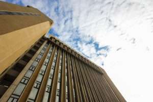 Read more about the article وزير التعليم يقرر التوصية بإلغاء إجازة كلية أهلية لمخالفات تنظيمية وأكاديمية