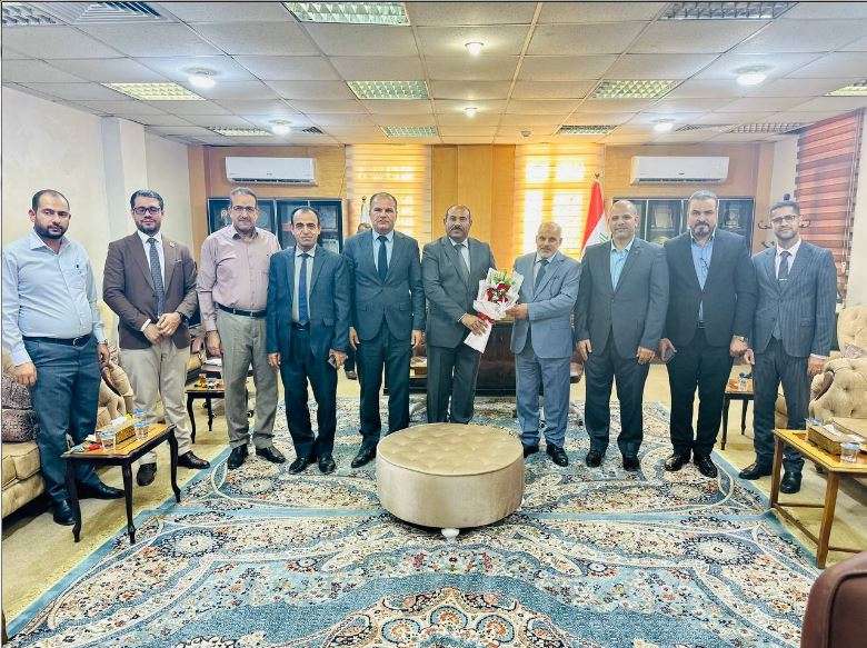 You are currently viewing السيد عميد الكلية يزور نقيب الأكاديميين فرع كربلاء لتقديم التهاني بمناسبة فوزه في الانتخابات.