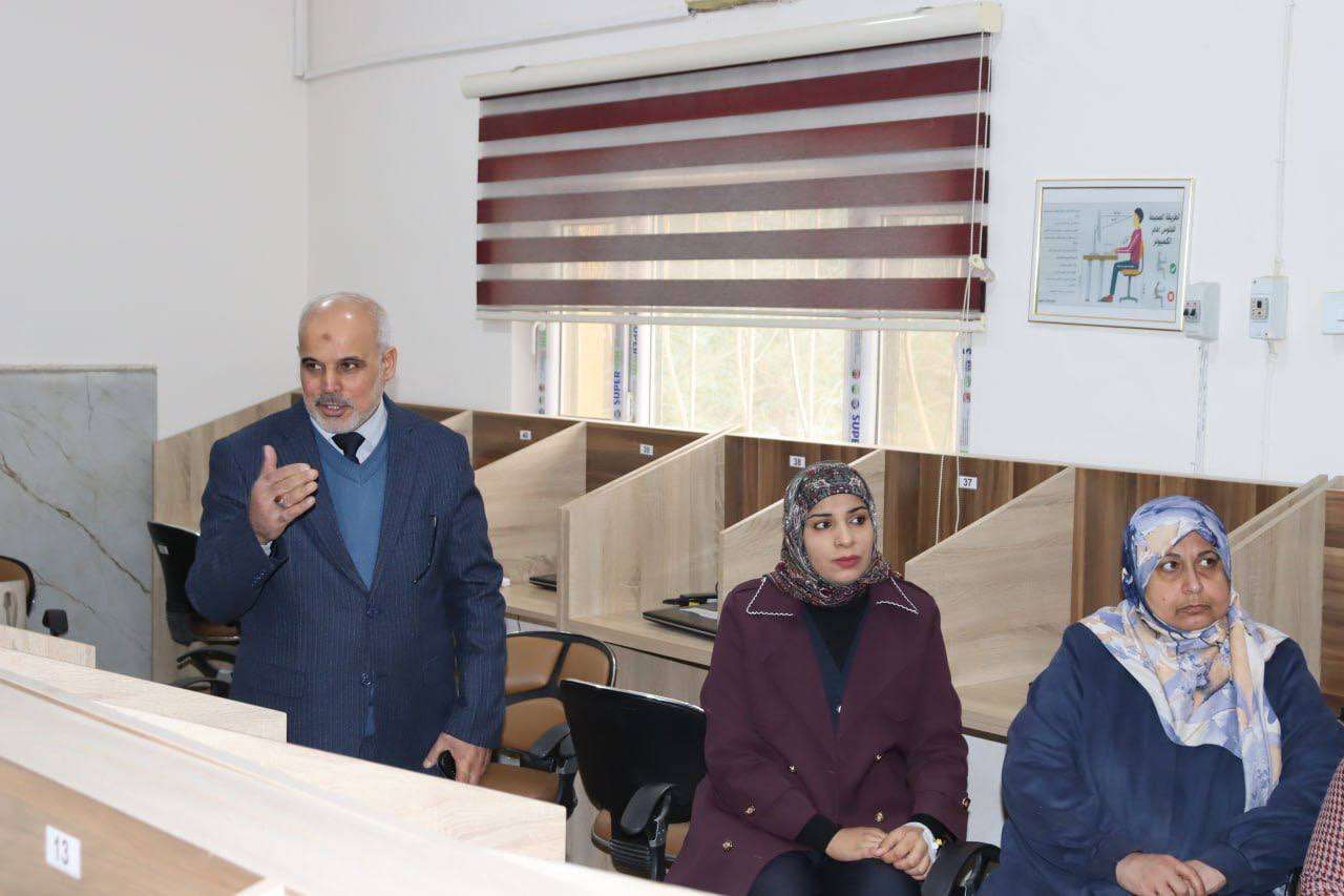 Read more about the article كلية التمريض تقيم دورة تدريبية بعنوان تطوير مهارات استخدام الحاسوب